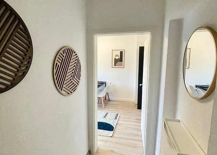 Bege Businessside Lejlighed