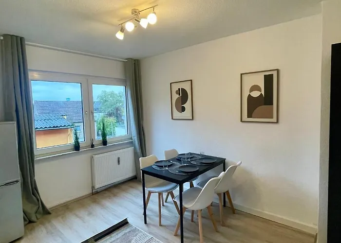 Bege Businessside Lejlighed